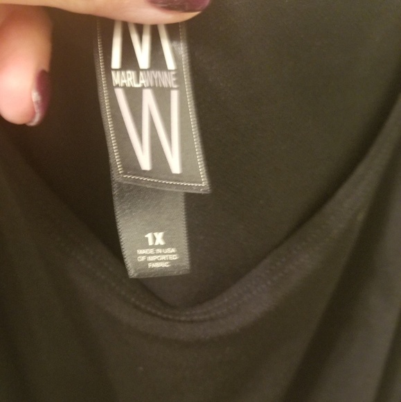 1x Oversized Cold Shoulder Tunic - Picture 2 of 3